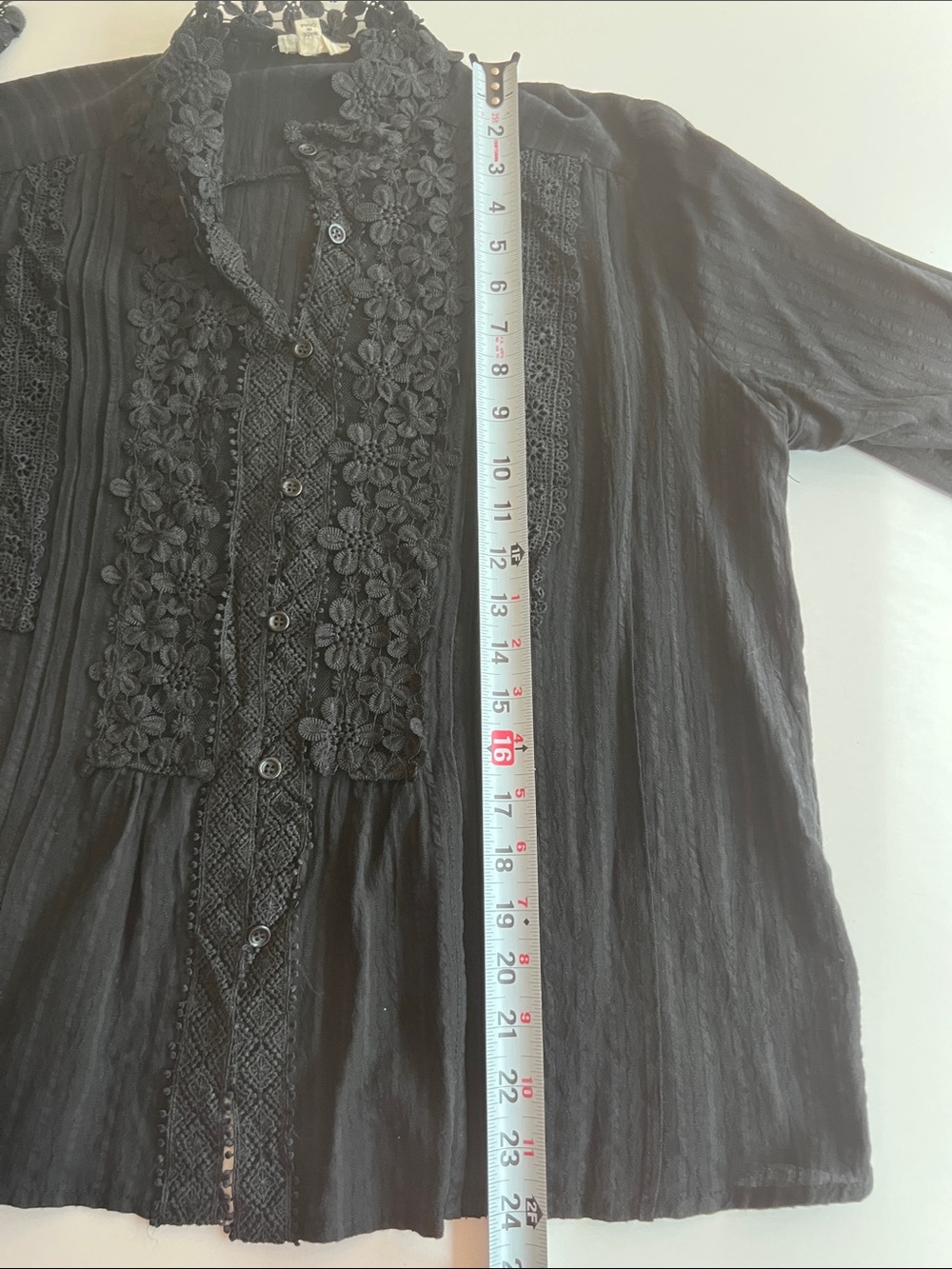 Black Floral Lace Button-Front Women's Top - Picture 10 of 10